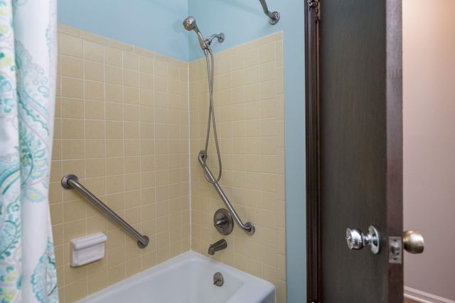 13331 Crane Ridge Drive, Fenton, MI 48430