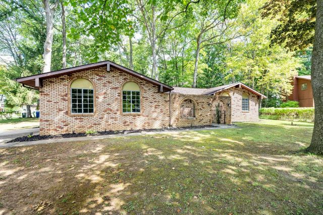 13331 Crane Ridge Drive, Fenton, MI 48430