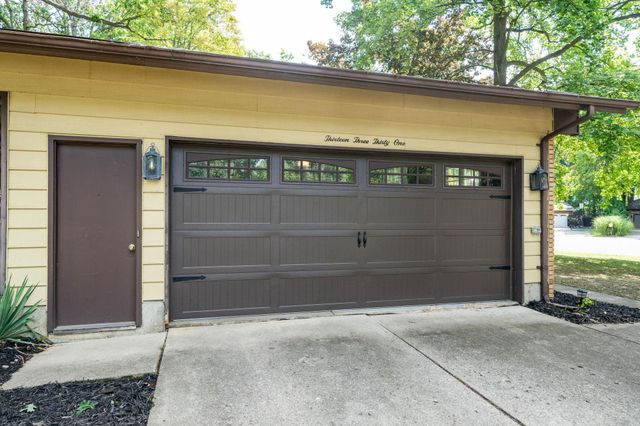 13331 Crane Ridge Drive, Fenton, MI 48430