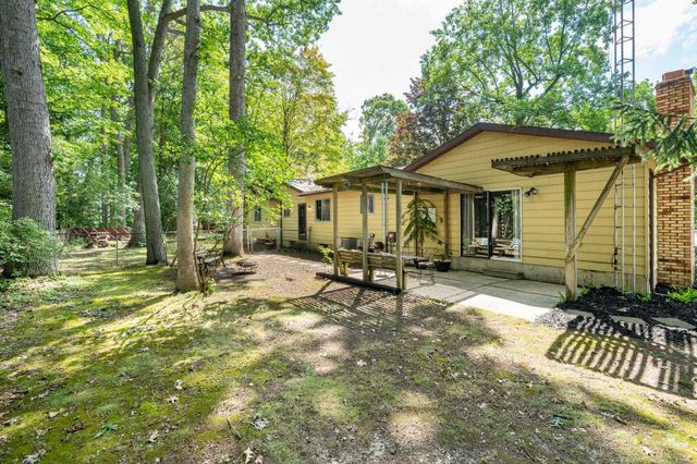13331 Crane Ridge Drive, Fenton, MI 48430
