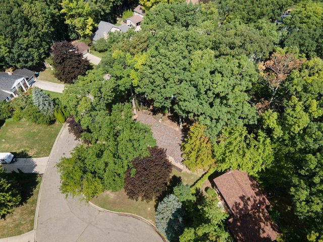 13331 Crane Ridge Drive, Fenton, MI 48430