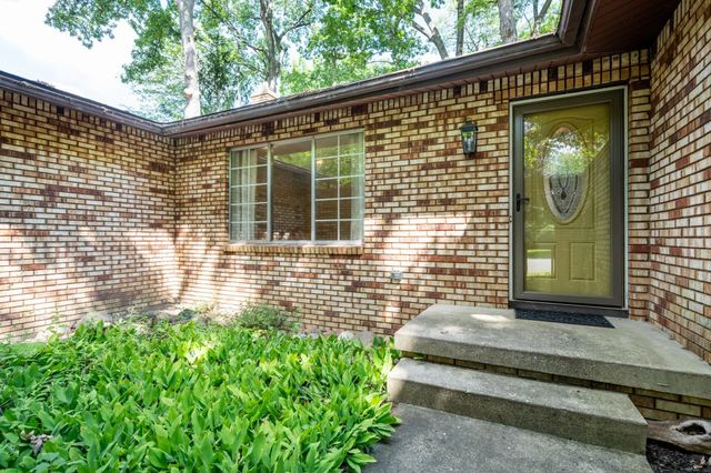 13331 Crane Ridge Drive, Fenton, MI 48430