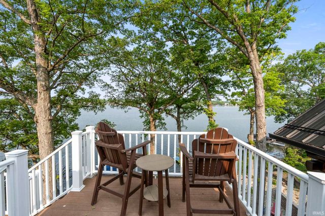 680 Lane 150H Hamilton Lake, Hamilton, IN 46742