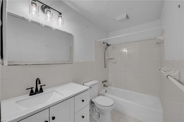 3855 Ocean Tides DR, Virginia Beach, VA 23455