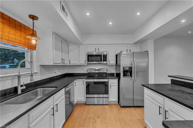 3855 Ocean Tides DR, Virginia Beach, VA 23455