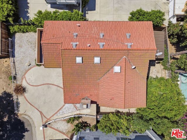 19250 Oxnard Street, Tarzana (los Angeles), CA 91356