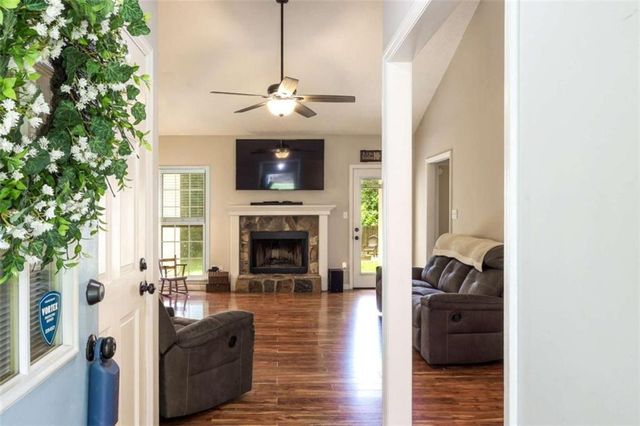 205 Wagon Wheel Trail, Senoia, GA 30276