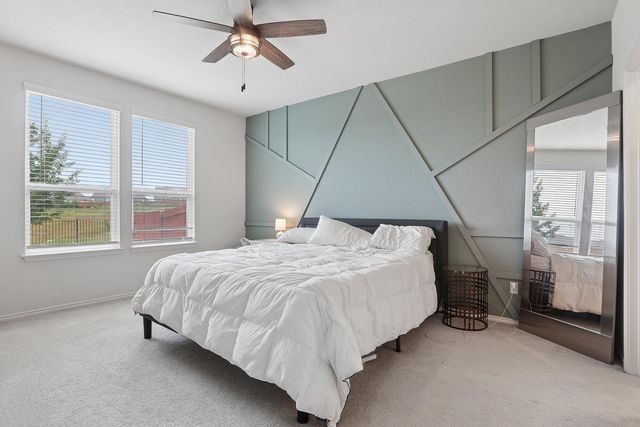 160 Sweetleaf DR, Buda, TX 78610
