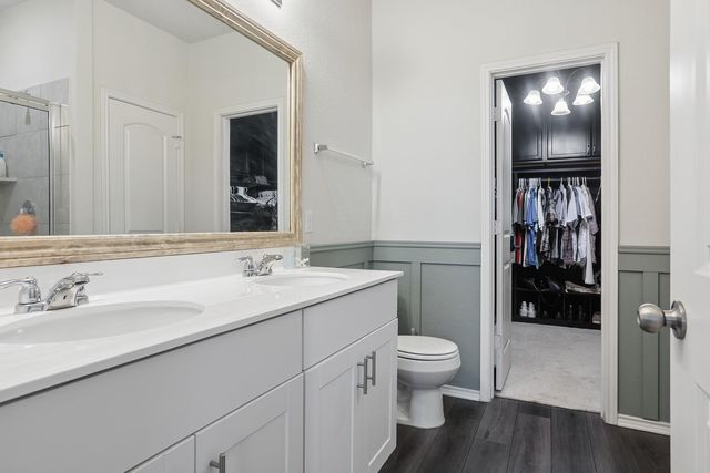 160 Sweetleaf DR, Buda, TX 78610