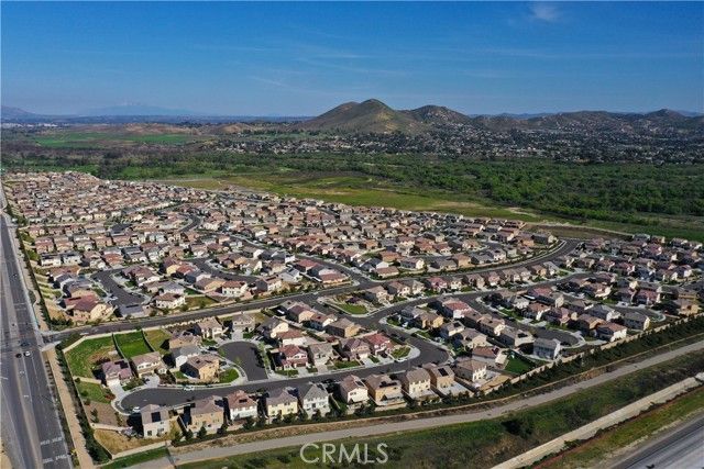 11829 Confluence Dr, Jurupa Valley, CA 91752