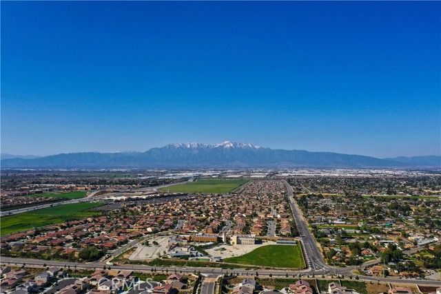 11829 Confluence Dr, Jurupa Valley, CA 91752