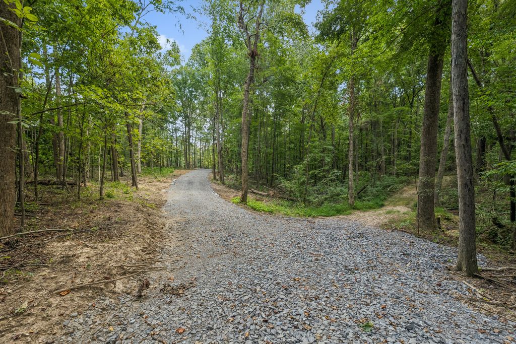 3438 Dobbins Pike, Portland, TN 37148