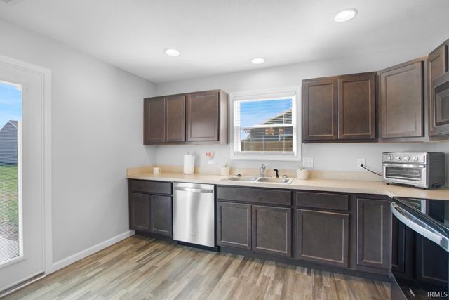 355 Wabash Circle, Chandler, IN 47610