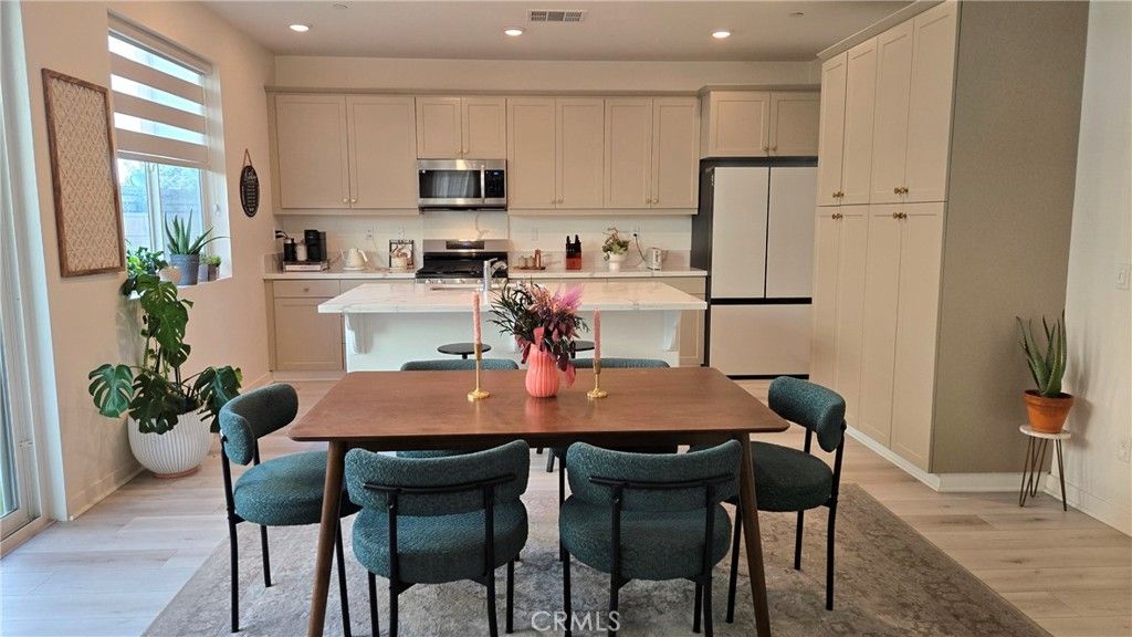 Image 5 of property listing at 906 Lemon Drive, Pomona, CA 91768