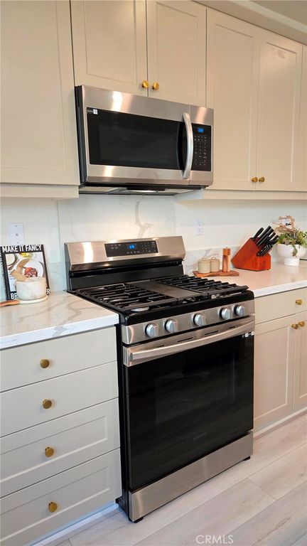 Image 7 of property listing at 906 Lemon Drive, Pomona, CA 91768