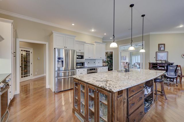 3018 Jessica Drive, Joplin, MO 64804