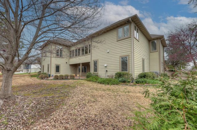 3018 Jessica Drive, Joplin, MO 64804