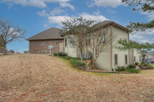 3018 Jessica Drive, Joplin, MO 64804