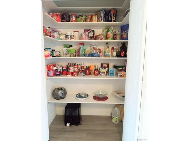 2756 E Nichols Cir, Centennial, CO 80122