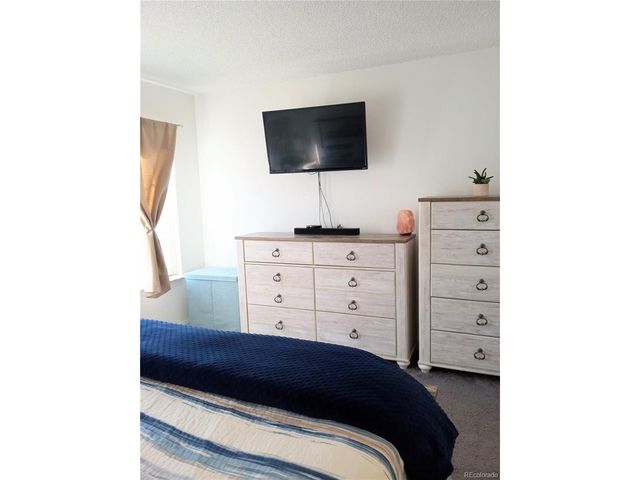 2756 E Nichols Cir, Centennial, CO 80122