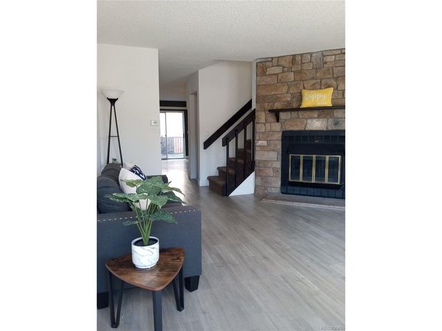 2756 E Nichols Cir, Centennial, CO 80122