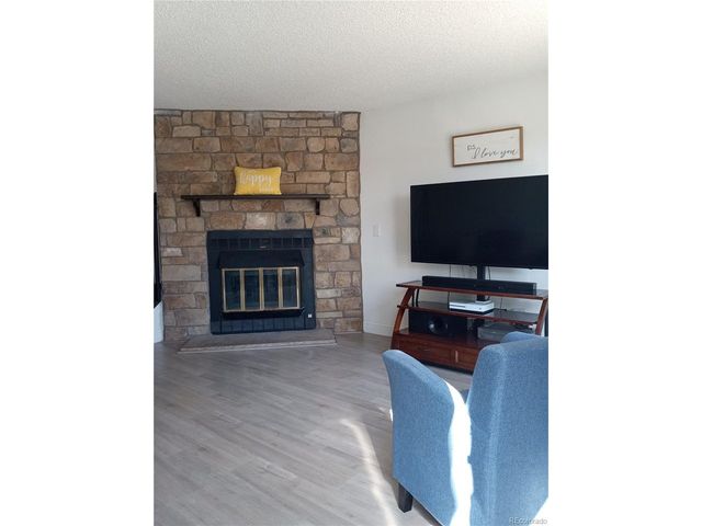 2756 E Nichols Cir, Centennial, CO 80122