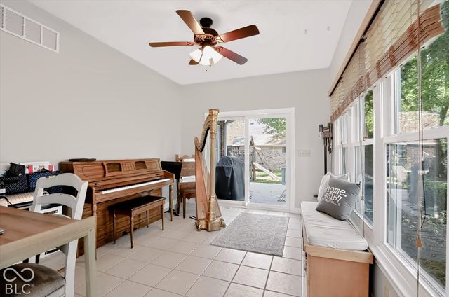 225 Deer Trace Court, Pittsboro, IN 46167