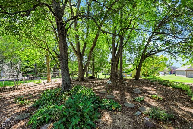 225 Deer Trace Court, Pittsboro, IN 46167