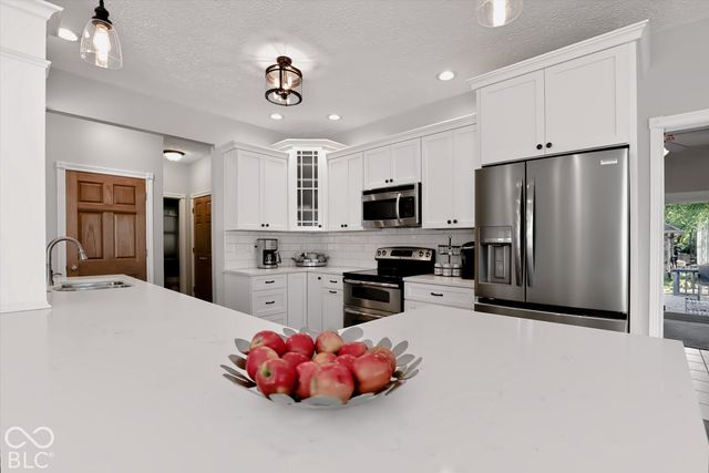 225 Deer Trace Court, Pittsboro, IN 46167