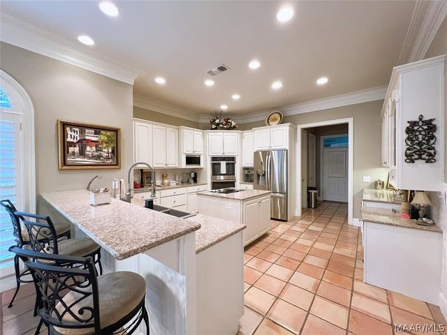 7178 Wyngrove Drive, Montgomery, AL 36117