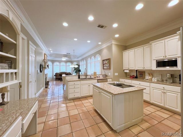 7178 Wyngrove Drive, Montgomery, AL 36117