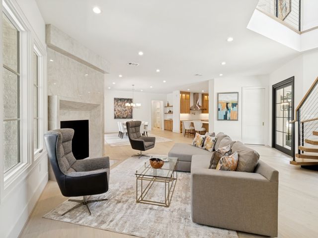 9539 Boedeker Drive, Dallas, TX 75225