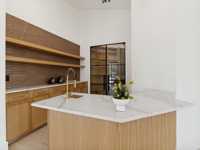 9539 Boedeker Drive, Dallas, TX 75225