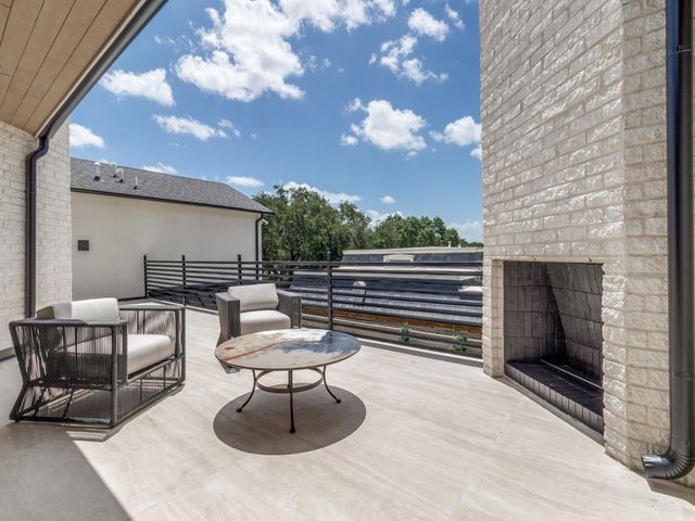 9539 Boedeker Drive, Dallas, TX 75225