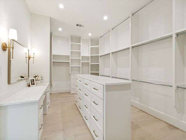 9539 Boedeker Drive, Dallas, TX 75225