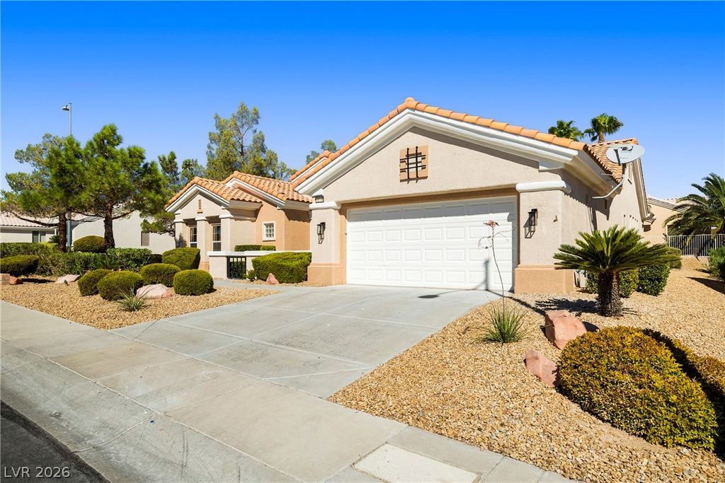 10648 Clarion Lane, Las Vegas, NV 89134 — photo 3