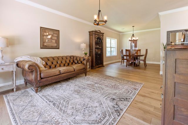 1663 Dilar Drive, Grove, OK 74344