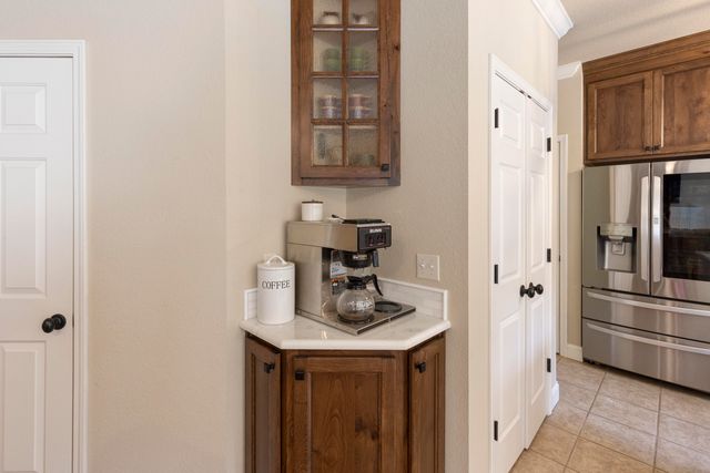 1663 Dilar Drive, Grove, OK 74344