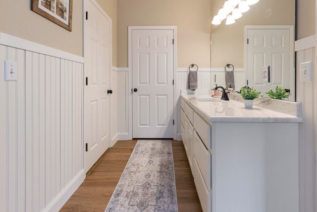 1663 Dilar Drive, Grove, OK 74344