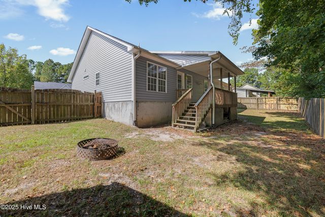 200 Druid Court, Jacksonville, NC 28546