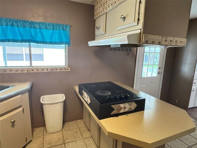 12501 ULMERTON ROAD 193, Largo, FL 33774