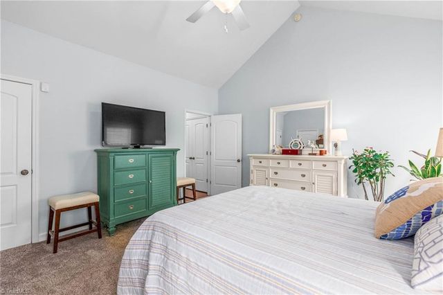 6604 Springfield Village Lane, Clemmons, NC 27012