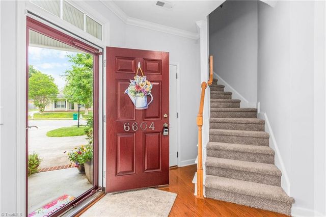 6604 Springfield Village Lane, Clemmons, NC 27012