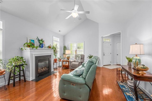 6604 Springfield Village Lane, Clemmons, NC 27012