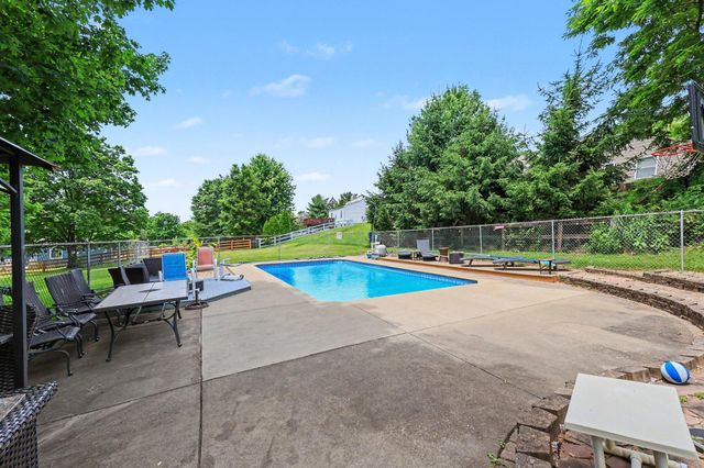 2304 Petersburg Road, Hebron, KY 41048