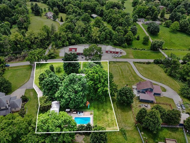 2304 Petersburg Road, Hebron, KY 41048