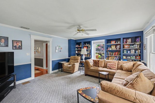 2304 Petersburg Road, Hebron, KY 41048