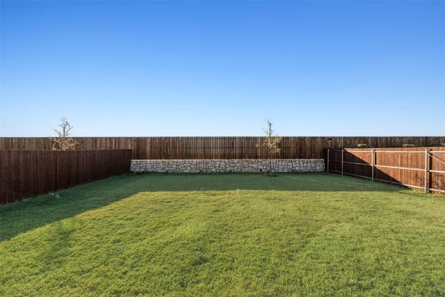 2506 Kingfisher Street, Princeton, TX 75407
