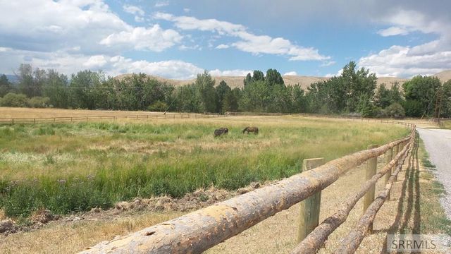 15 Skinner Lane, Salmon, ID 83467