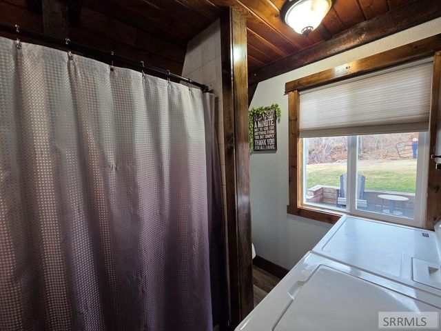 15 Skinner Lane, Salmon, ID 83467